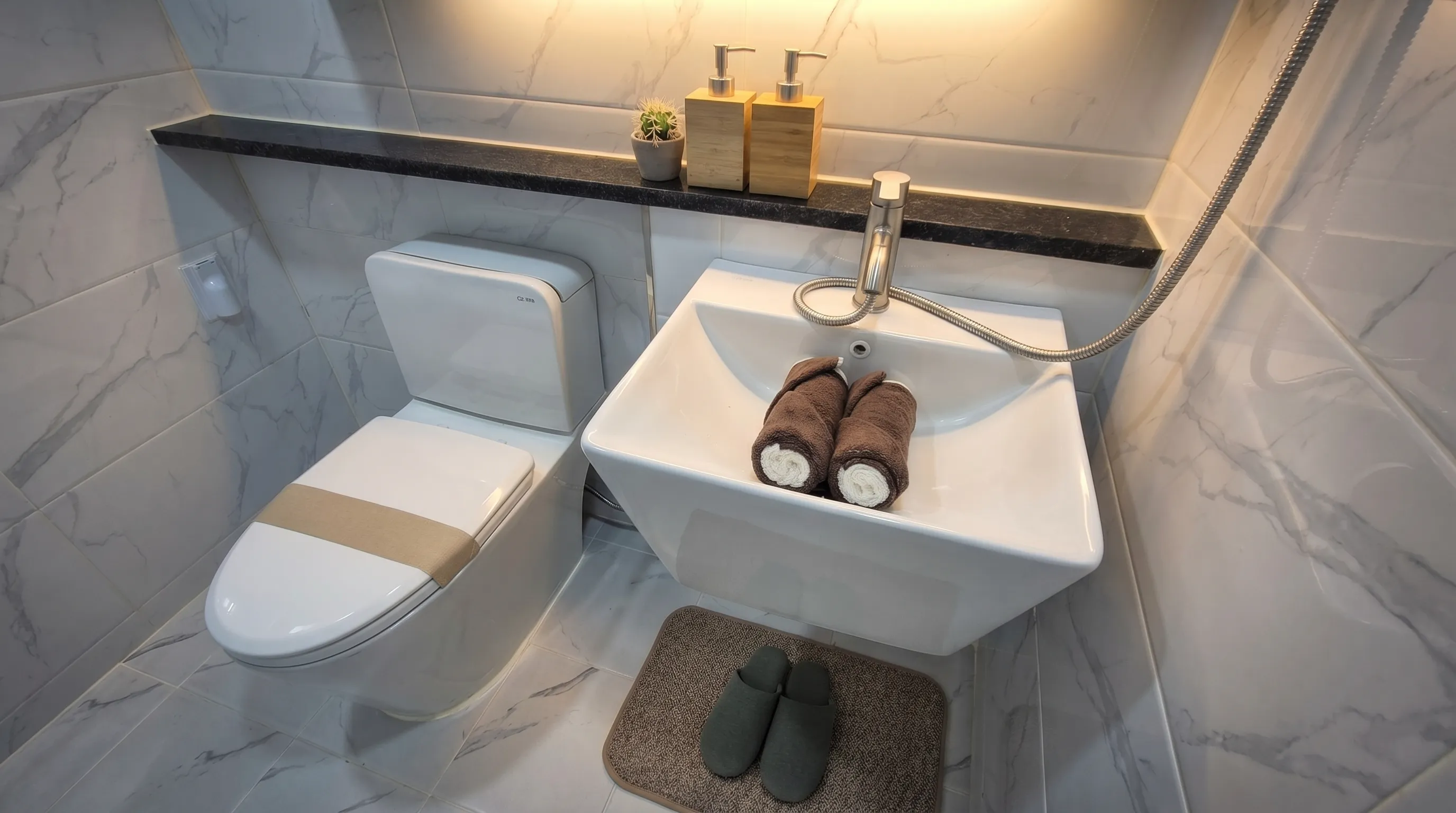 Thumbnail 서브 욕실 (Sub Bathroom)
