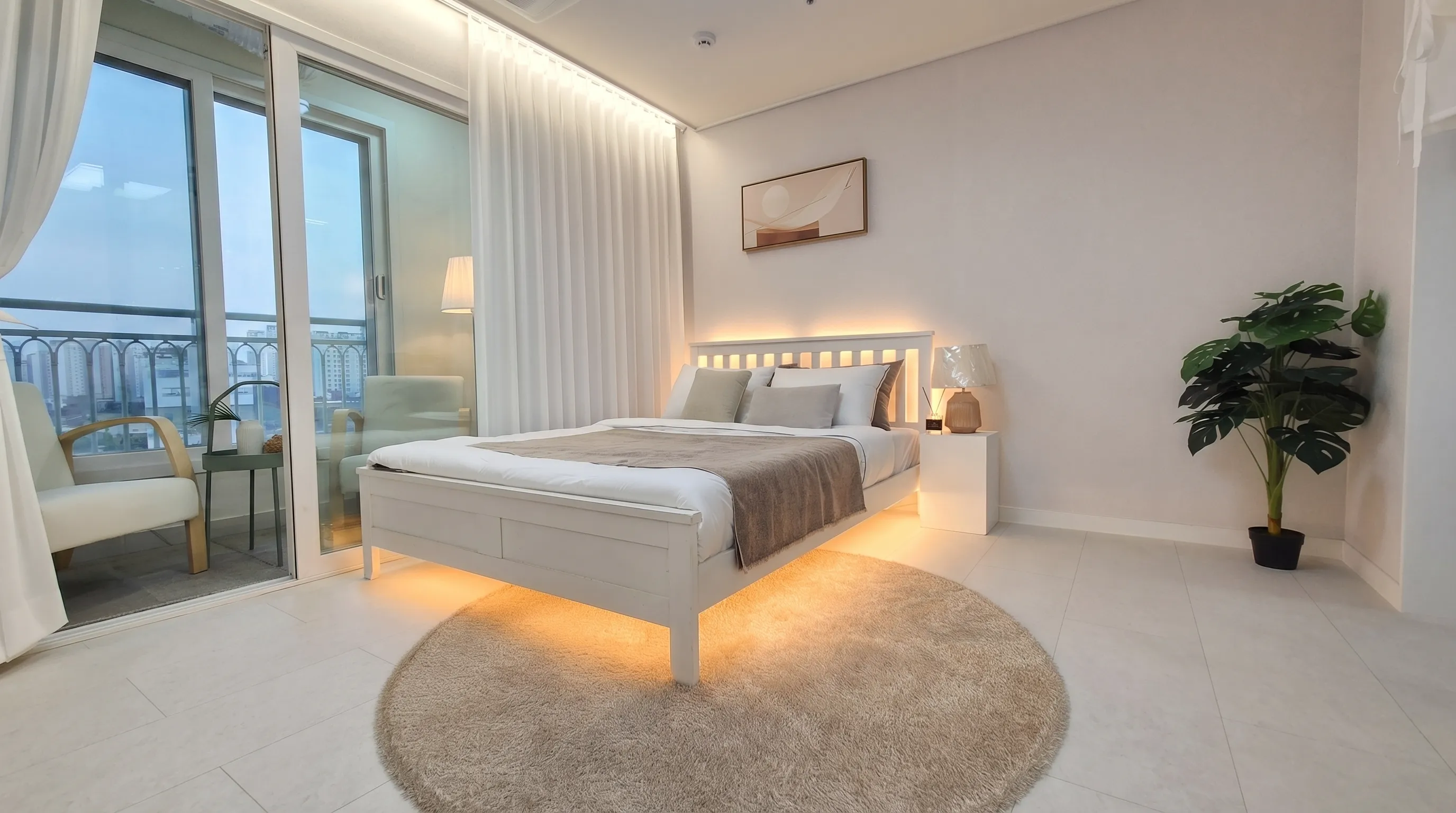 Thumbnail 마스터 침실 (Master Bedroom)